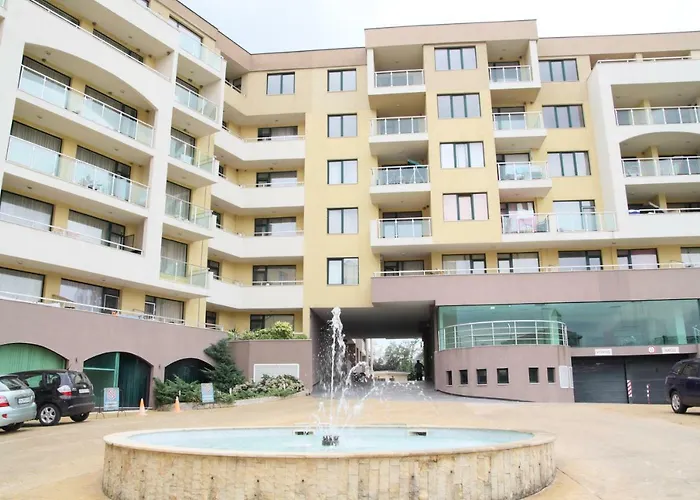 Private In Saint Elena * Saints Constantine and Helena