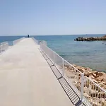 Private In Saint Elena