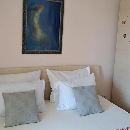 Διαμέρισμα Private In Saint Elena *