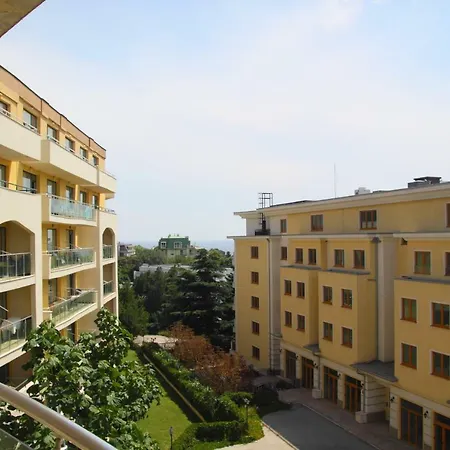 Private In Saint Elena