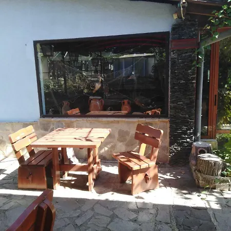 Private In Saint Elena Apartment