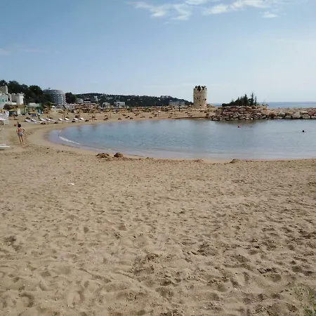 Private In Saint Elena