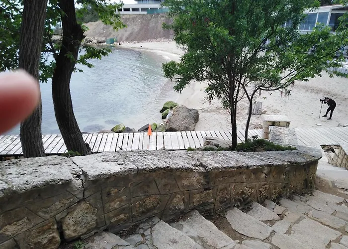 Private In Saint Elena Св. Св. Константин и Елена