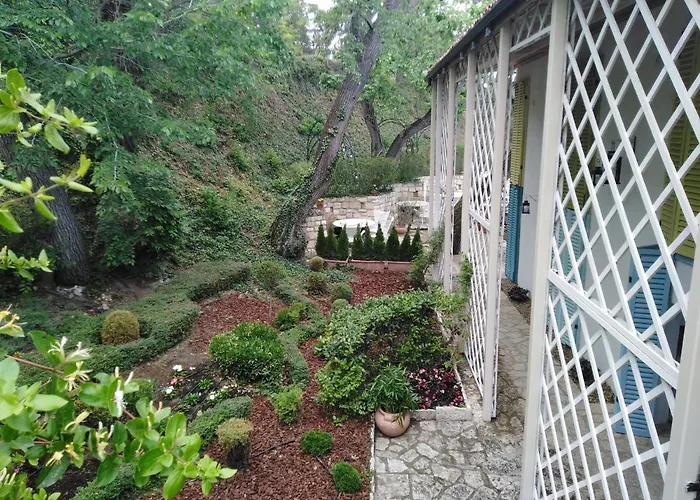 Private In Saint Elena Св. Св. Константин и Елена