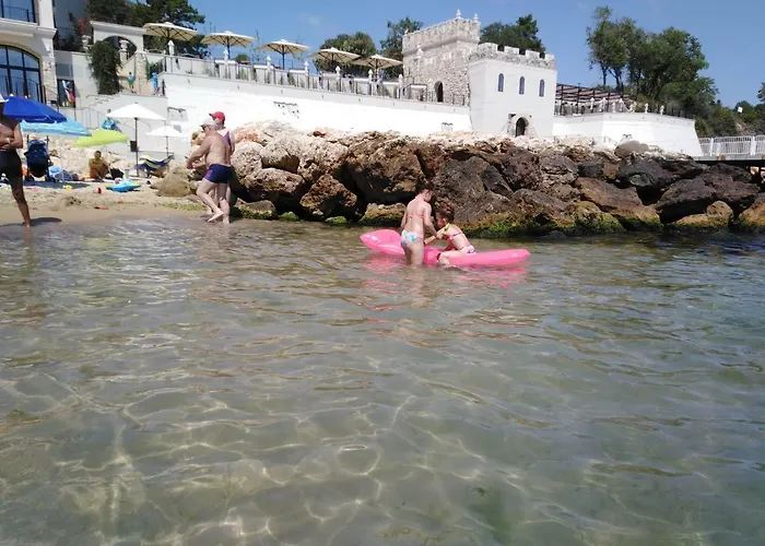 Private In Saint Elena